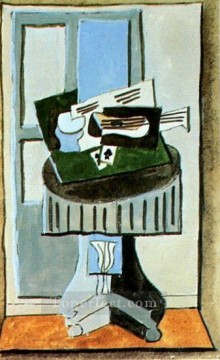 窓の前の静物画 3 1919 パブロ・ピカソ Oil Paintings